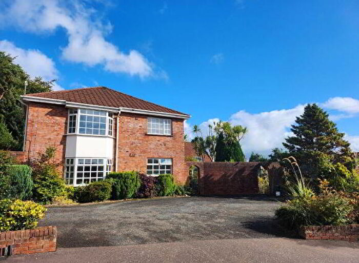 2 Bedroom 1st Floor Apartments For Sale In Downview Court Apartments, Downview Park West, North Belfast, BT15
