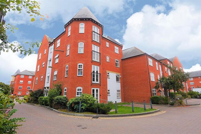 2 Bedroom Apartment To Rent In Smiths Wharf, Wantage, OX12