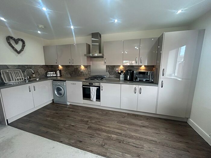 2 Bedroom Flat To Rent In Old Farm Drive, Birmingham, B37