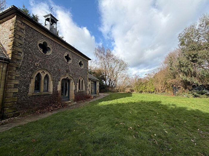 2 Bedroom Detached House To Rent In Courtwick Lane, Littlehampton, BN17