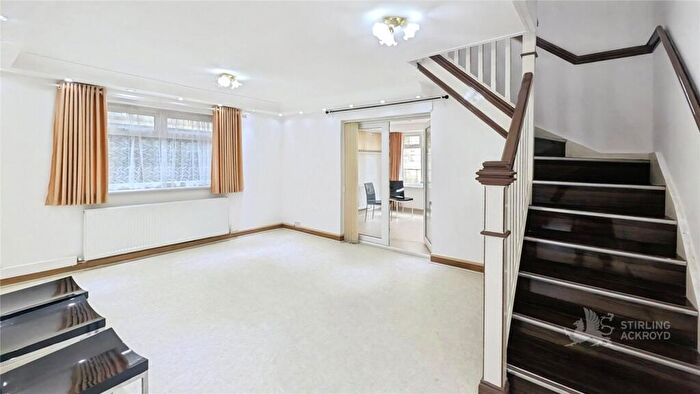 5 Bedroom Detached House To Rent In Milton Road, Caterham, Surrey, CR3