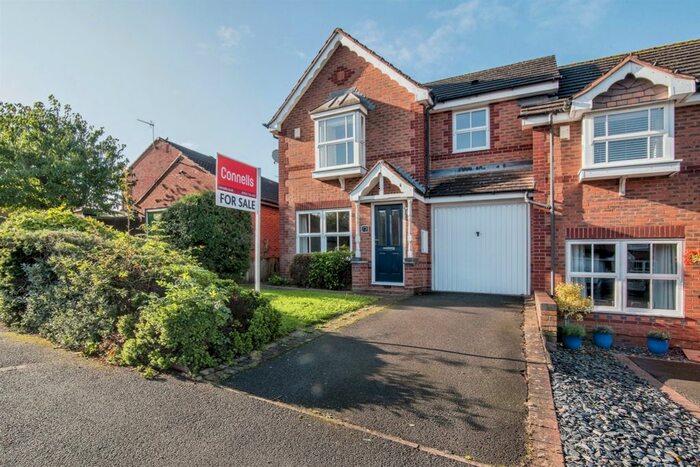 3 Bedroom Semi-Detached House For Sale In Homestead Avenue, Wall Meadow, Worcester, WR4