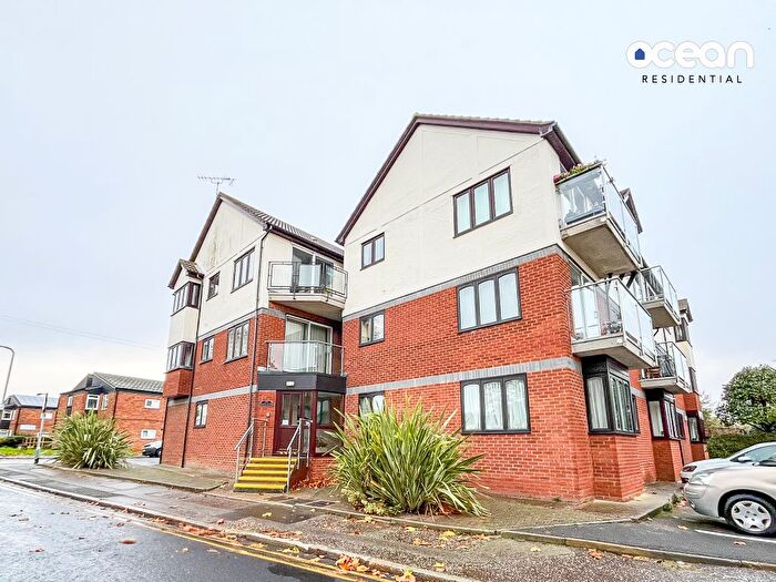 2 Bedroom Flat To Rent In Rampart Street, Southend-On-Sea, SS3