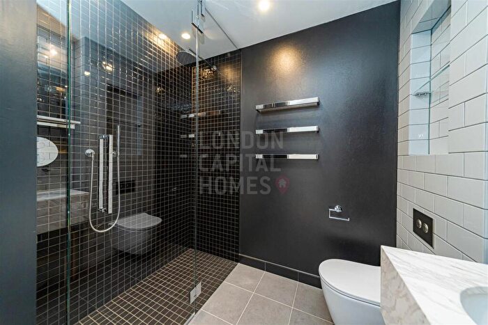 2 Bedroom Apartment To Rent In One Crown Place, Sun St, London, EC2A