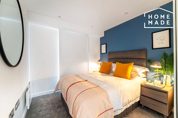 2 Bedroom Flat To Rent In Baltic Yard, L1