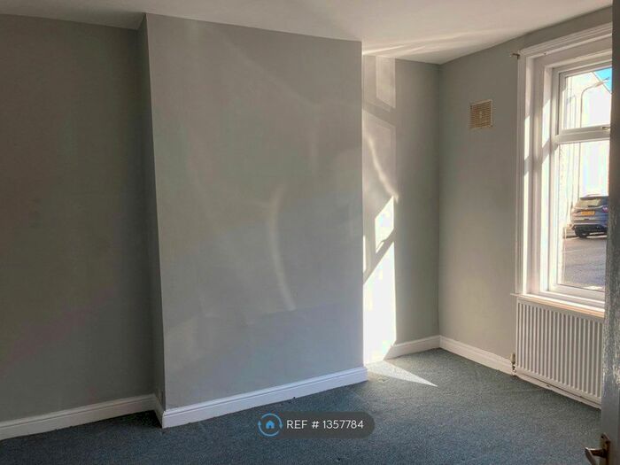 2 Bedroom Flat To Rent In Arnold Street, Boldon Colliery, NE35