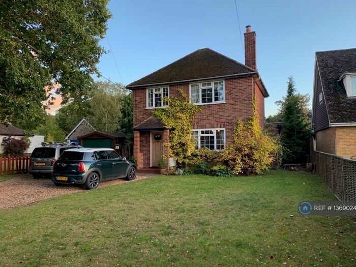 3 Bedroom Detached House To Rent In Seale Lane, Seale, Farnham, GU10