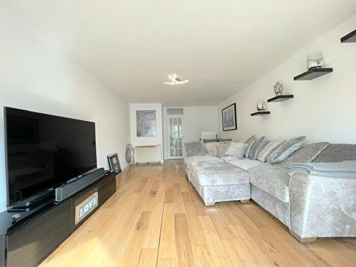 2 Bedroom Apartment To Rent In Forest View, North Chingford, E4