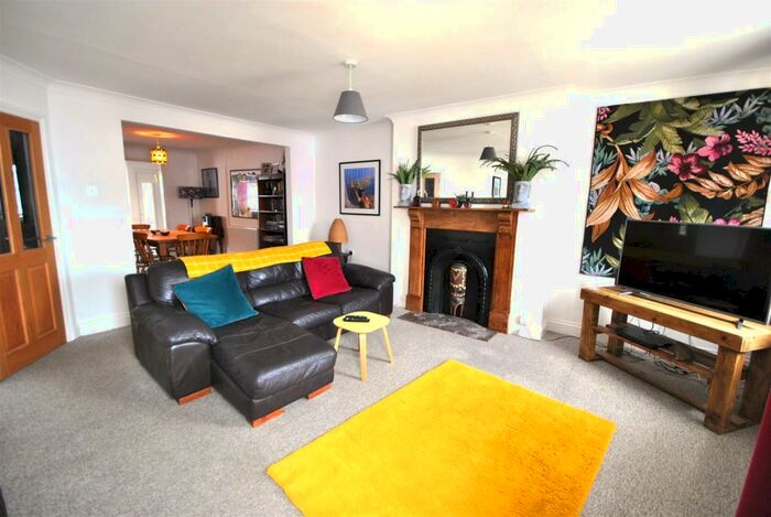 3 Bedroom House To Rent In The Old Drill Hall Greenhill AvenueTenbyPembrokeshire, SA70