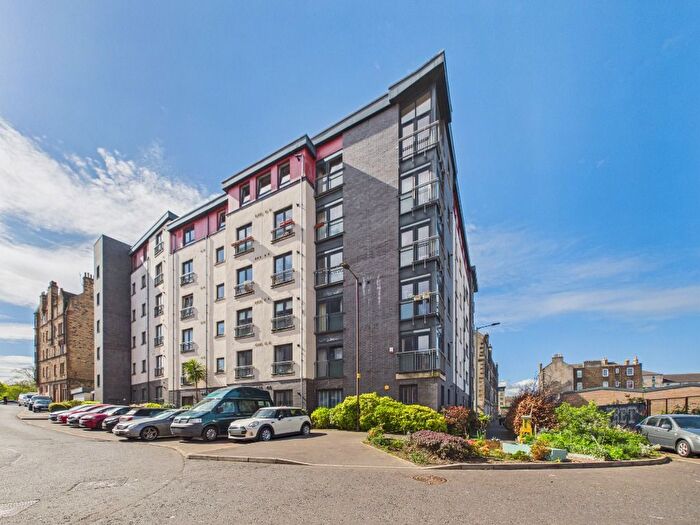 2 Bedroom Flat To Rent In Ashley Place, Bonnington, Edinburgh, EH6