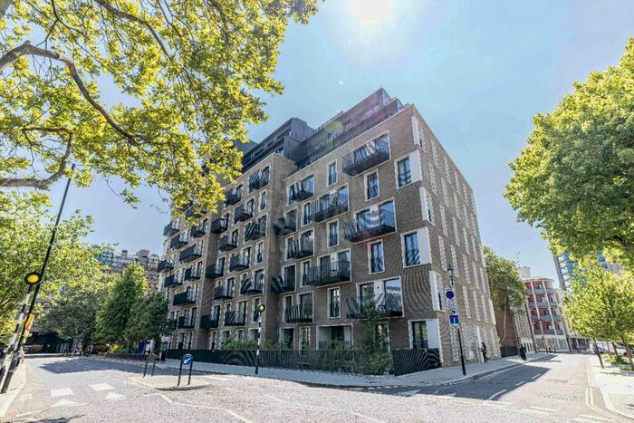 2 Bedroom Apartment To Rent In Clarendon Court Golden Lane London, EC1Y
