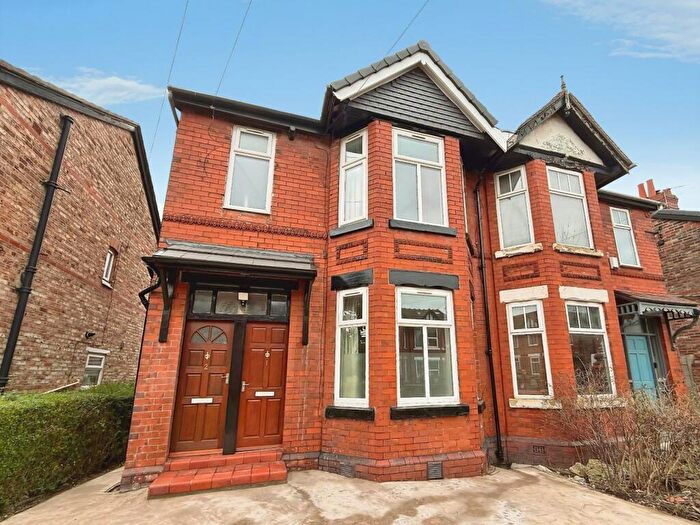 2 Bedroom Duplex To Rent In Collingwood Road, Manchester, Greater Manchester, M19