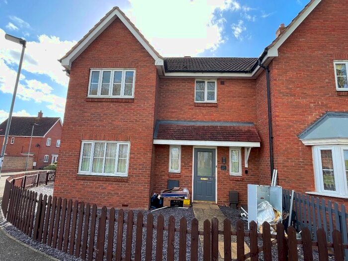 3 Bedroom Semi-Detached House To Rent In Landseer Drive, Downham Market, PE38