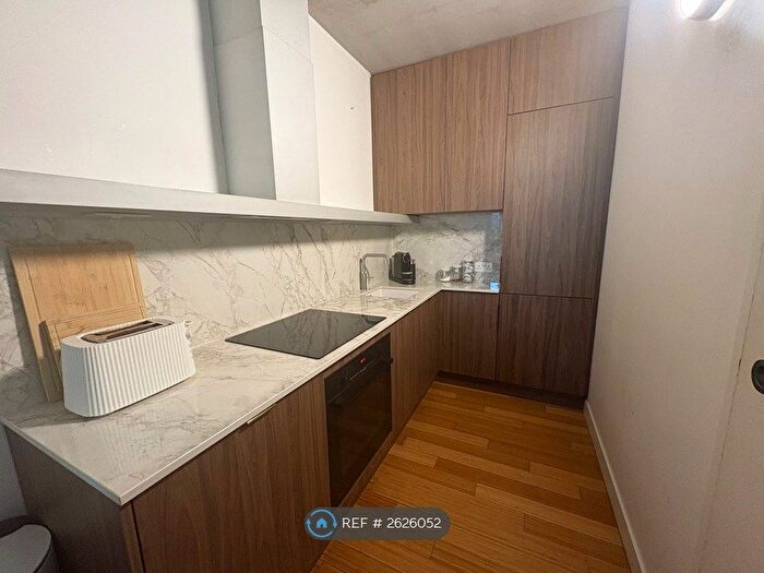 1 Bedroom Flat To Rent In Woodfield Road, Altrincham, WA14