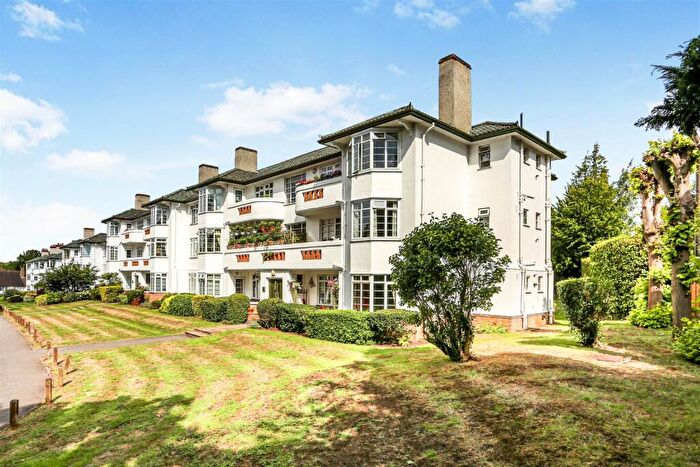 2 Bedroom Apartment To Rent In Brighton Road, Sutton, SM2