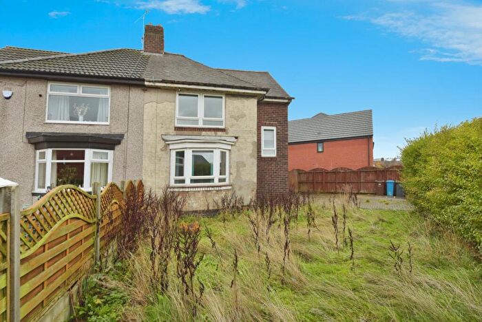 3 Bedroom Semi Detached House For Sale In Lytton Crescent, Sheffield, South Yorkshire, S5