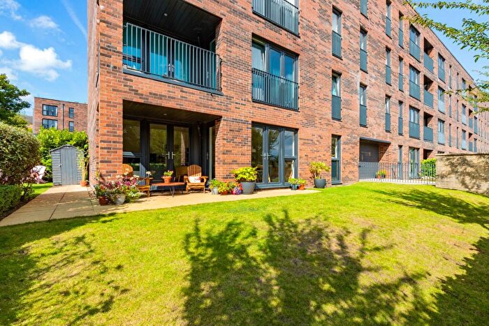 3 Bedroom Apartment For Sale In Mansionhouse Court, Langside, Glasgow, G41