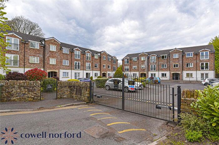 2 Bedroom Apartment For Sale In Dellar Fold, Meanwood, Rochdale, OL12
