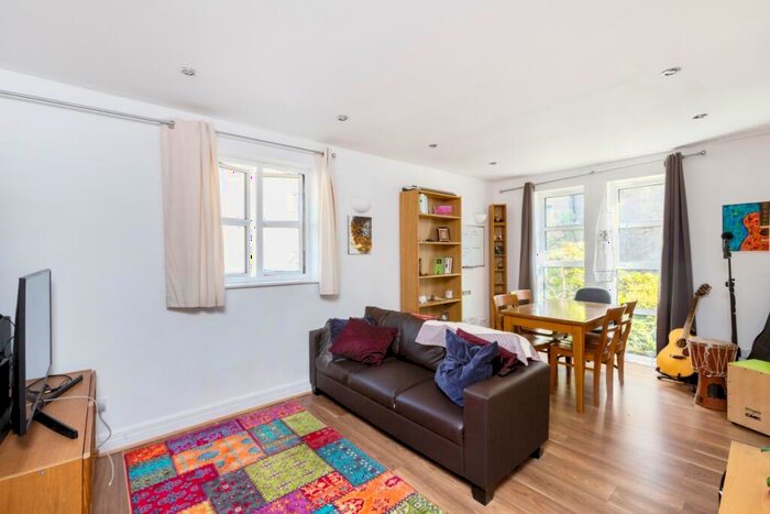 1 Bedroom Flat To Rent In Equity Square London, E2