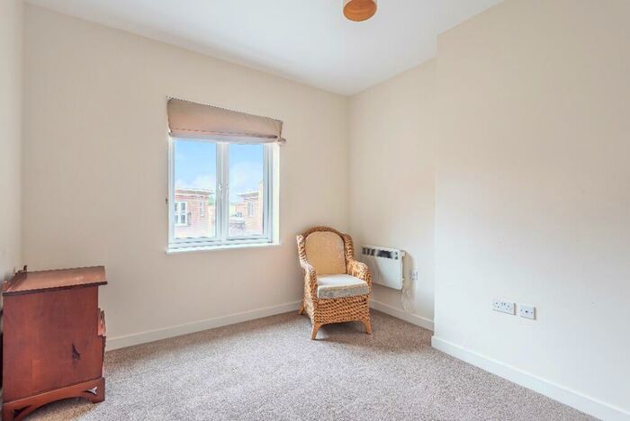 1 Bedroom Flat To Rent In Grenfell Rd, Maidenhead, SL6