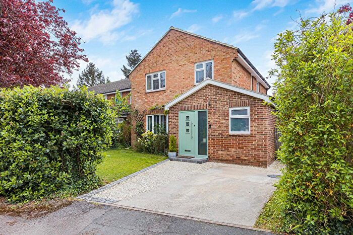 4 Bedroom Detached House For Sale In The Paddocks, Yarnton, OX5