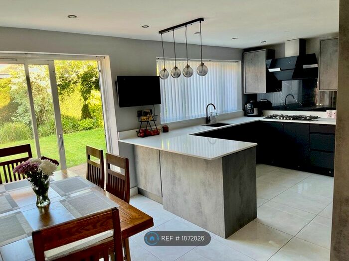 3 Bedroom Detached House To Rent In Swanswell Road, Solihull, B92