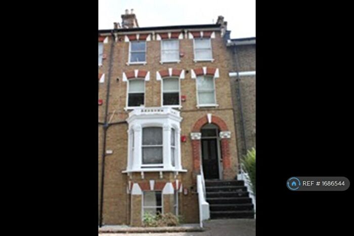 2 Bedroom Flat To Rent In Devonshire Road, London, SE23