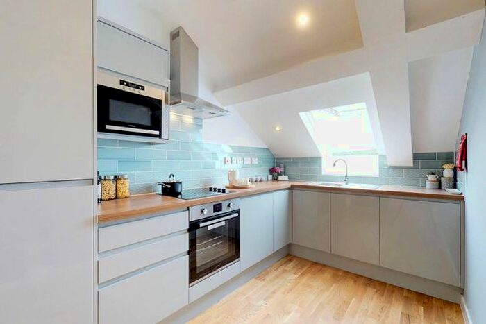 2 Bedroom Flat To Rent In St. Marys Road, Sheffield, S2