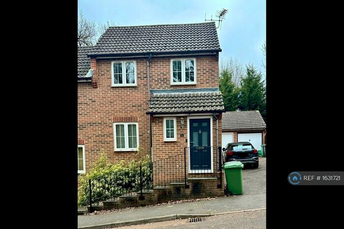 3 Bedroom Semi-Detached House To Rent In Mollison Rise, Whiteley, PO15