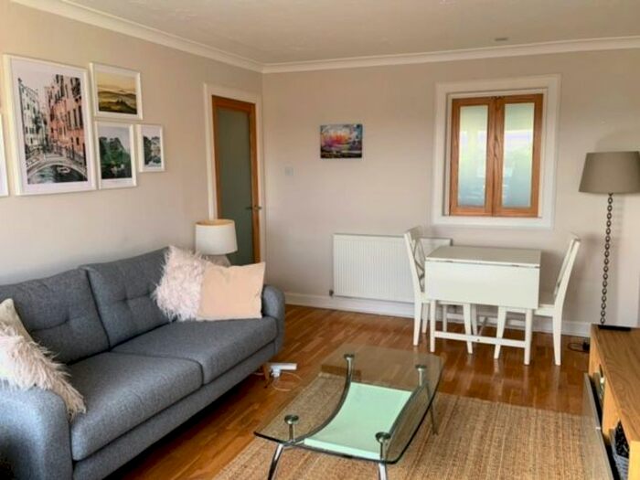 2 Bedroom Flat To Rent In Mortonhall Park Crescent, Mortonhall, Edinburgh EH17