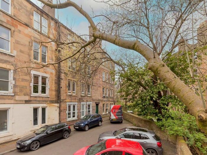 1 Bedroom Flat To Rent In Waverley Park, Abbeyhill, Edinburgh, EH8