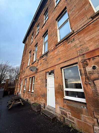 3 Bedroom Apartment To Rent In Sandyford Street, G3