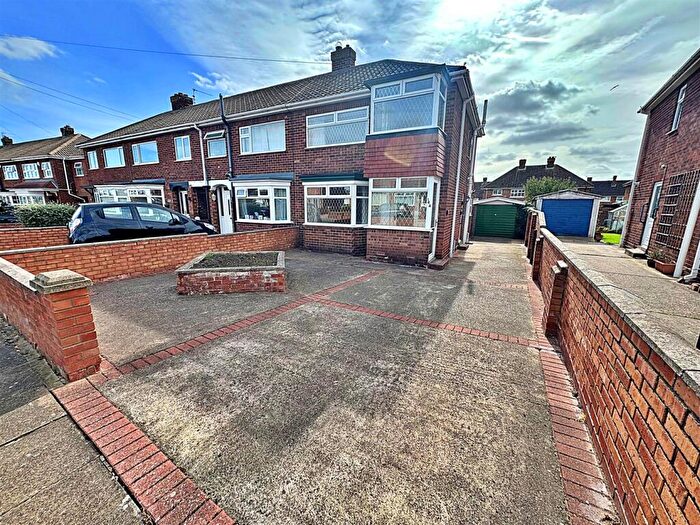 3 Bedroom Terraced House For Sale In Penshurst Road, Cleethorpes, N.E. Lincs, DN35