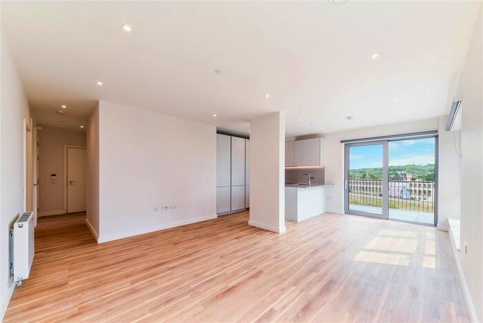 2 Bedroom Flat To Rent In Lyons Dock House, Oldfield Lane North, Greenford, UB6