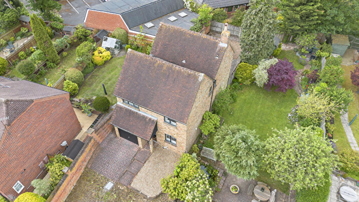 4 Bedroom Detached House For Sale In Waxwell Lane, Harrow, HA5