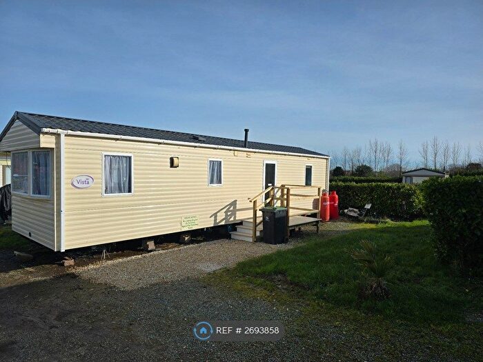 3 Bedroom Park Home To Rent In Washpond Lane, Swanage, BH19