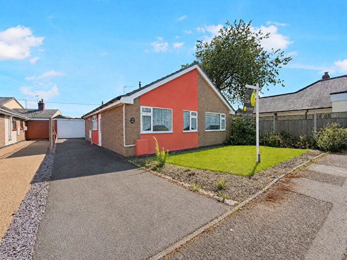 3 Bedroom Detached Bungalow For Sale In Hatchcroft Gardens, Elmstead, Colchester, CO7