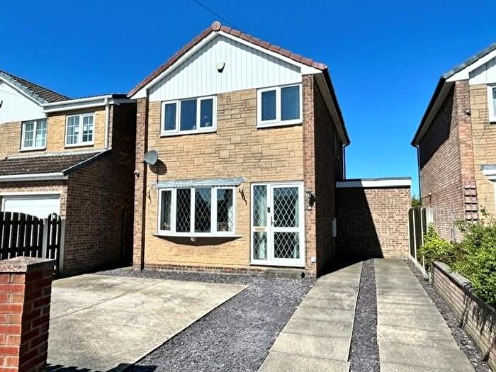 3 Bedroom Detached House For Sale In Eastfield Crescent, Staincross, Barnsley, S75