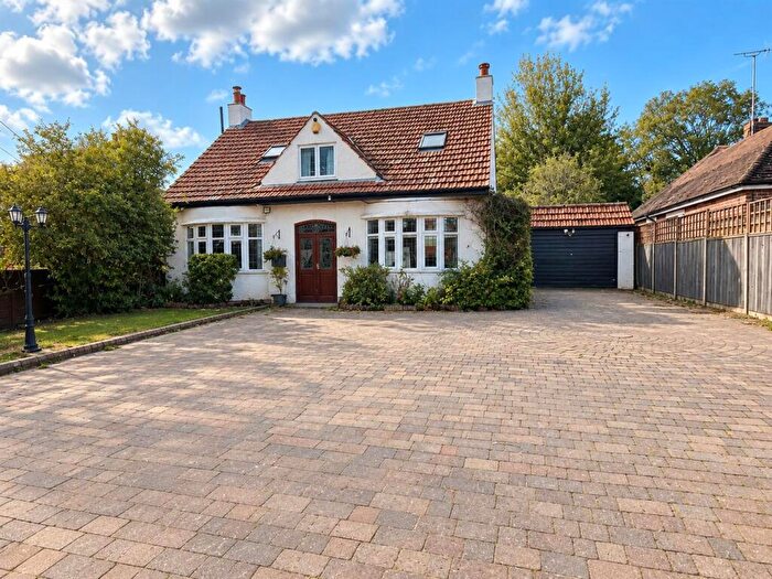 4 Bedroom Detached House For Sale In Minster Road, Minster On Sea, Sheerness, ME12