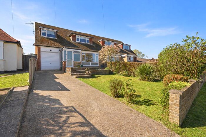 4 Bedroom Semi Detached House For Sale In Mayflower Road, Park Street, St. Albans, Hertfordshire, AL2