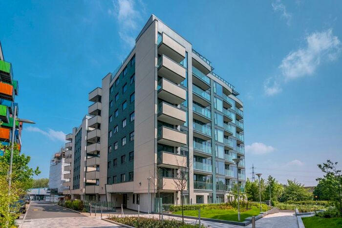 2 Bedroom Apartment To Rent In Egret Heights, Waterside Way, London, N17