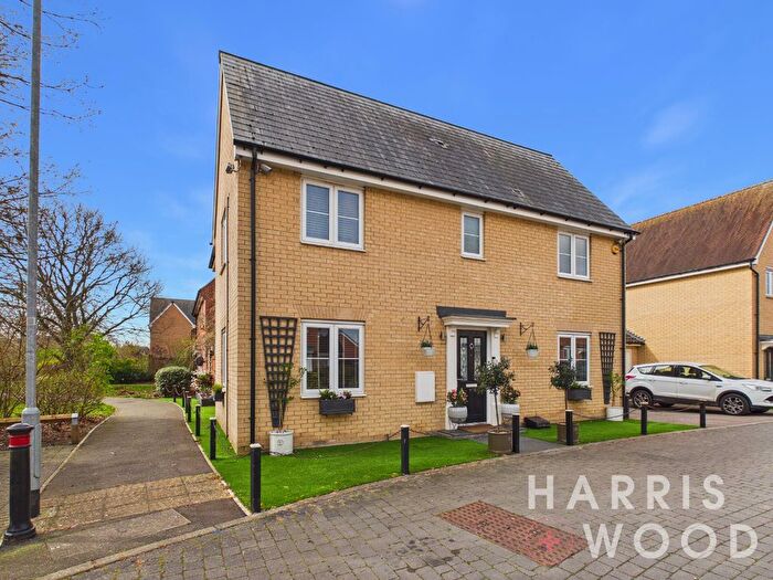 3 Bedroom Detached House For Sale In Henry Everett Grove, Colchester, Essex, CO2