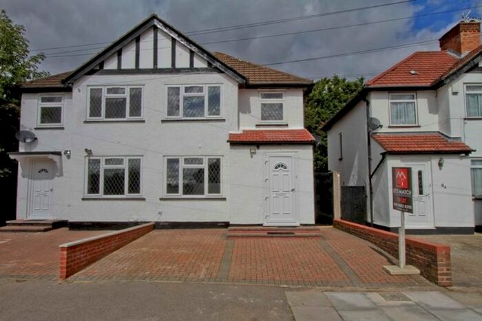 3 Bedroom Semi-Detached House To Rent In 86 Clewer Crescent, Harrow Weald, Harrow, Middlesex HA3
