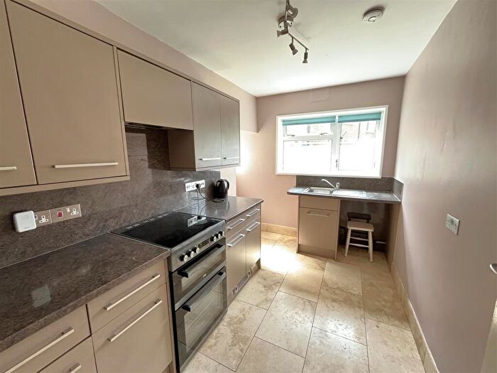 2 Bedroom Apartment For Sale In West Court, Bridport, DT6