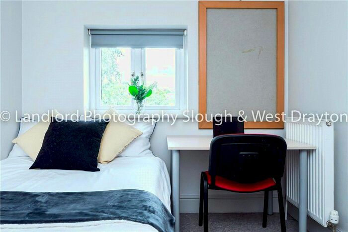 1 Bedroom End Of Terrace House To Rent In Broomfield, Guildford, Surrey, GU2