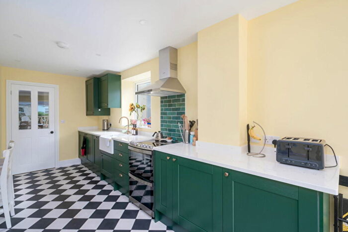 3 Bedroom Terraced House For Sale In Admiralty Street, Stonehouse, Plymouth, PL1