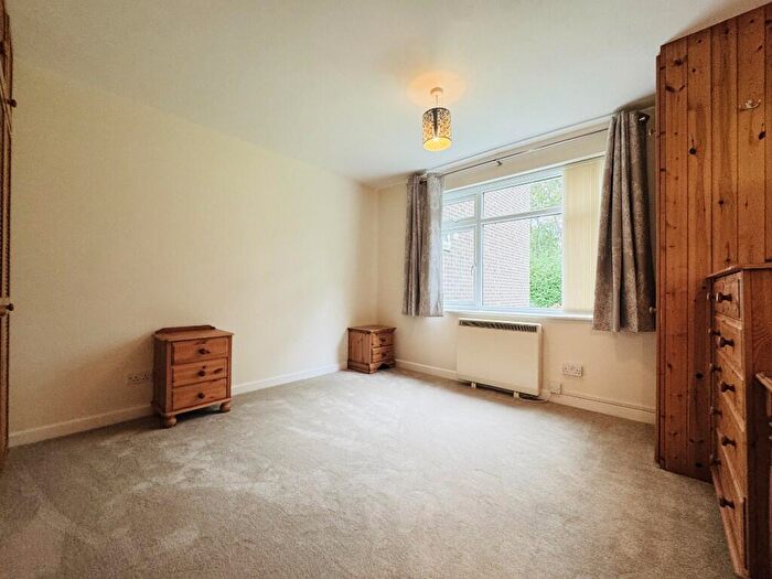 2 Bedroom Flat To Rent In Anfield Court, Anfield Close, Fair Oak, SO50