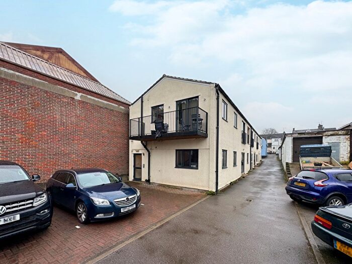 1 Bedroom Flat For Sale In Western Road, Tring, HP23
