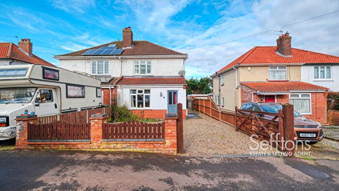 3 Bedroom Semi Detached House For Sale In Cromwell Road, Norwich, Norfolk, NR7