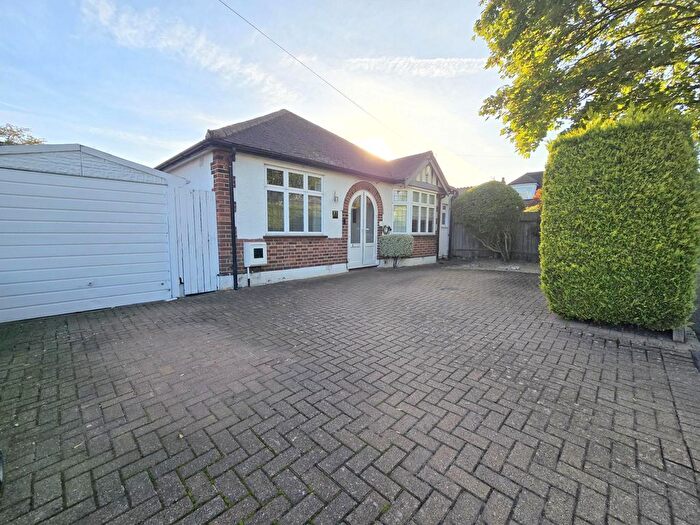 3 Bedroom Detached Bungalow For Sale In Sylvia Avenue, Hatch End, HA5